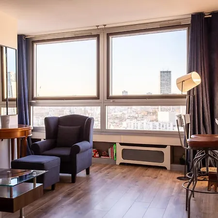 Le « 24th » On Blum Square Apartment